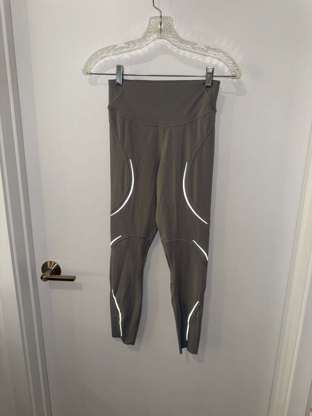 Lululemon High-Rise Reflective Training Leggings - Picture 1 of 7